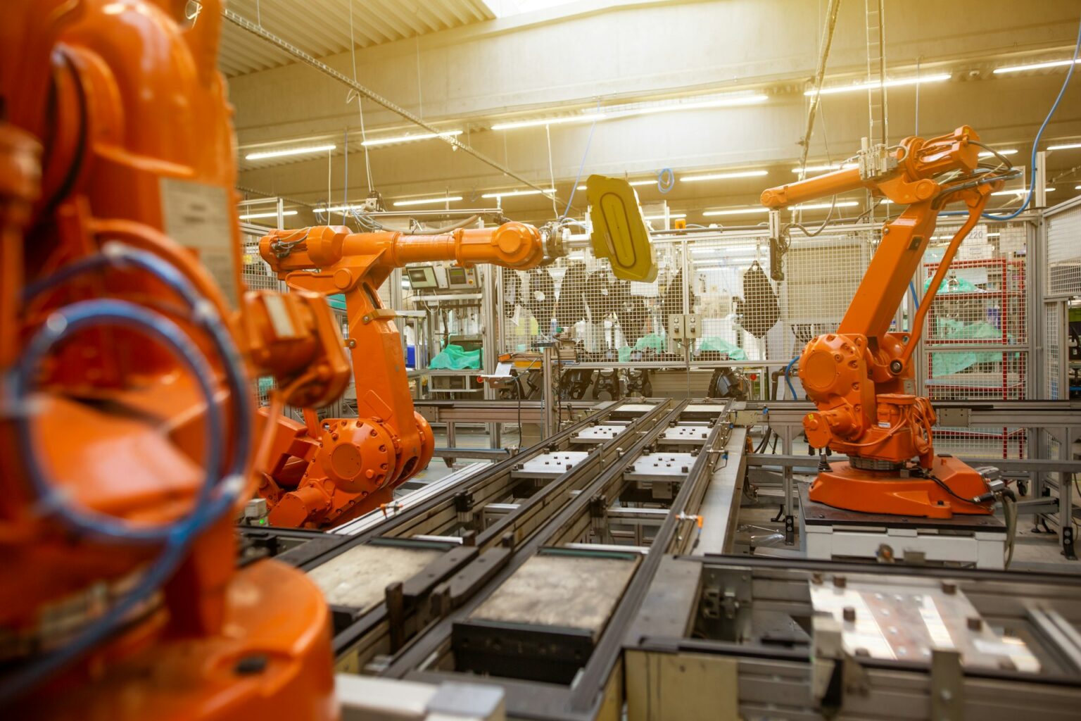 Automatizovaná výrobní linka s průmyslovými roboty